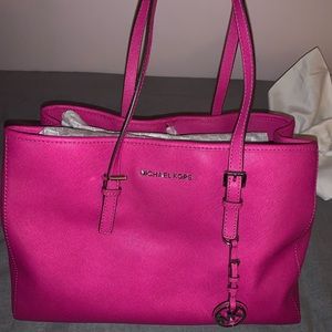 Brand New! Never used! NWT RESERVED TRADE 🔒